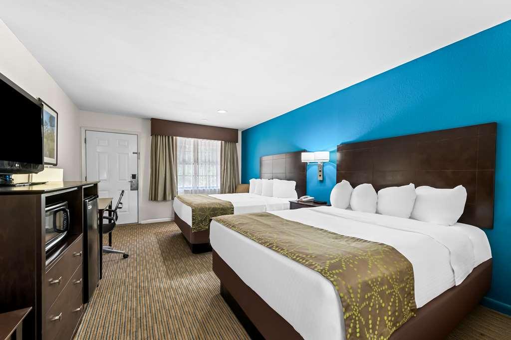 Best Western Delhi Inn Habitación foto